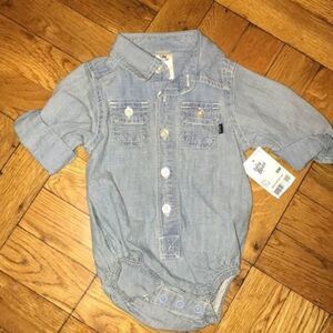 Oshkosh bgosh denim button down size 6 months​​